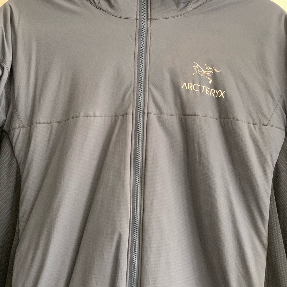 Men’s Arc’teryx Atom LT (Hooded) Size: Large